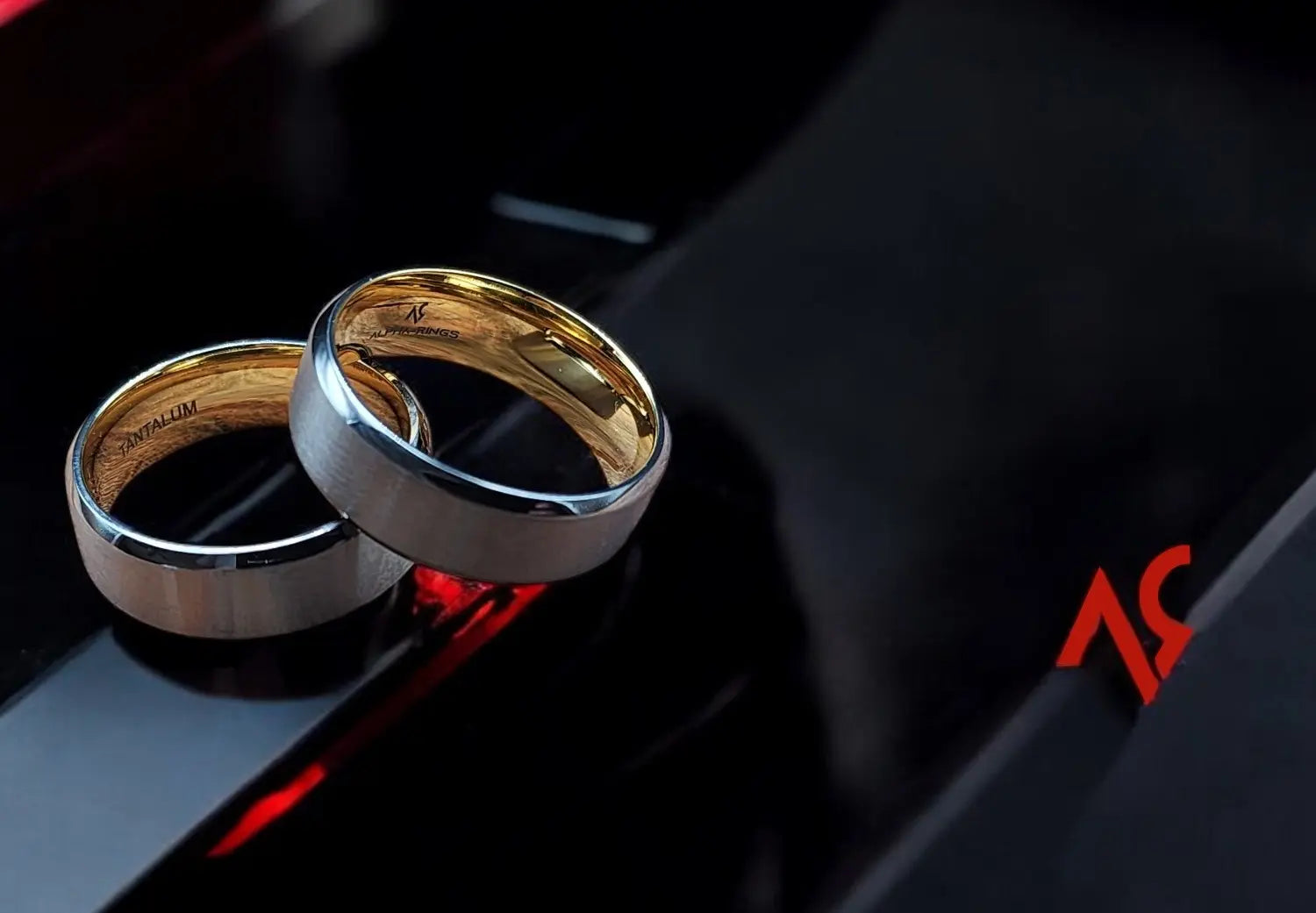 Men's Comfort Fit Tantalum Rings